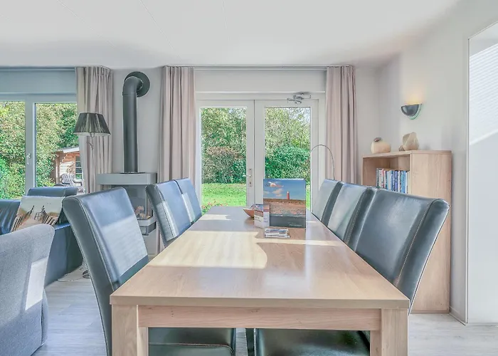 Semesterbostad Villapark Kamperfoelie 83 De Koog (Texel)